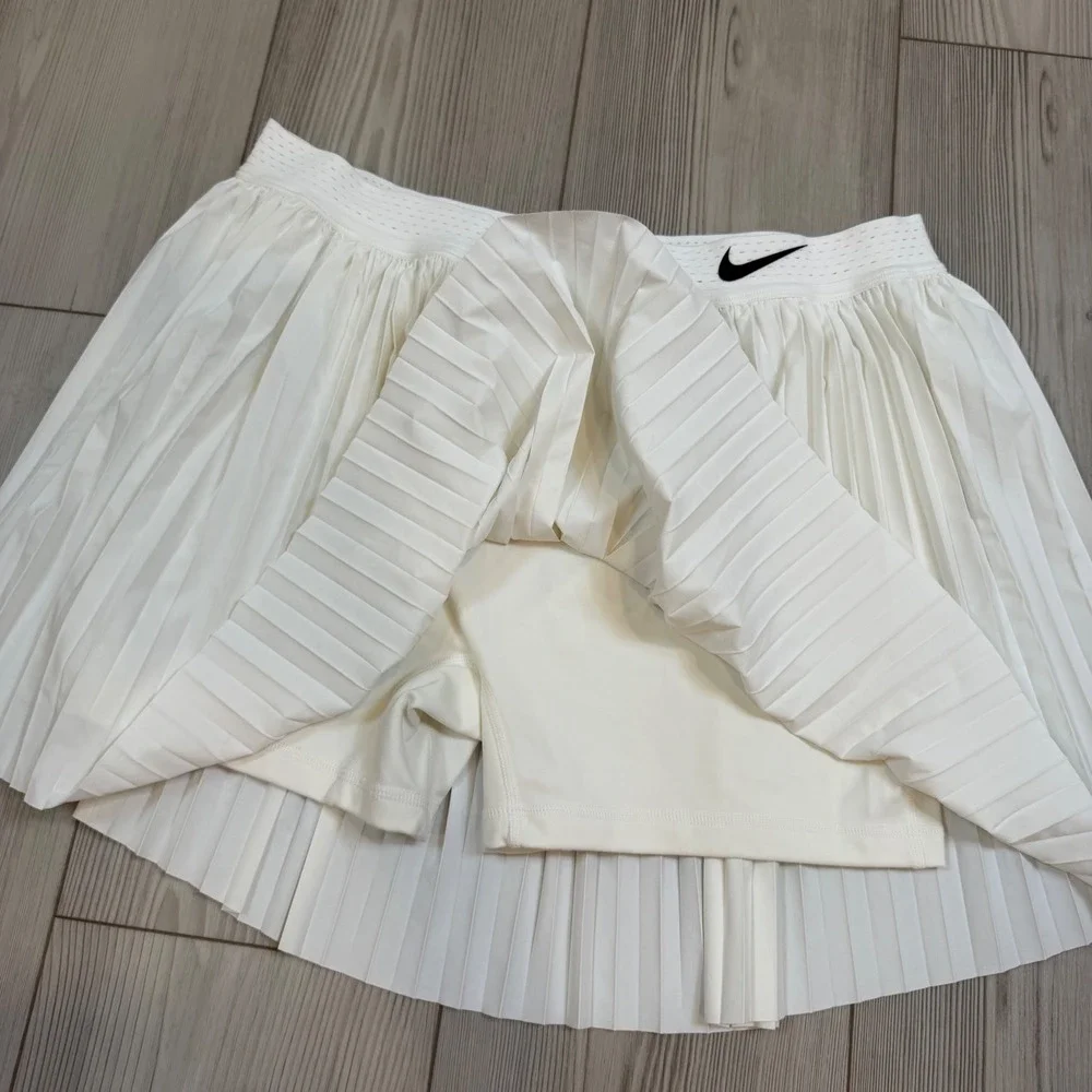Nike DX1404-100 Dri-Fit Pleated Club Tennis Skort White Womens Large